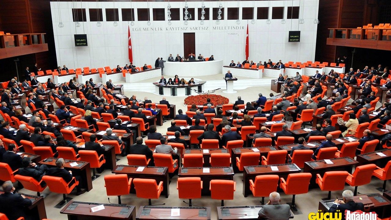 Milletvekili kayıtları devam ediyor: Bakan Dönmez kaydını yaptırdı