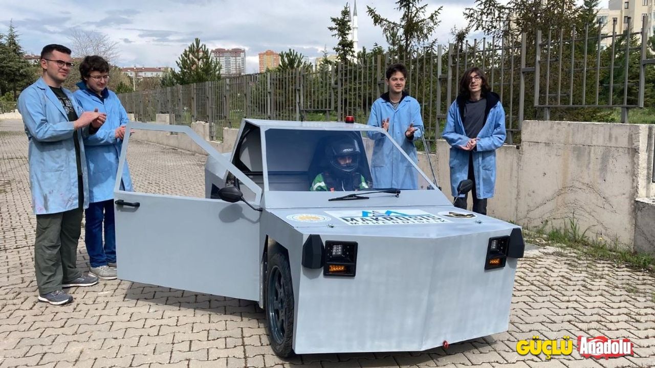 Lise öğrencilerinin ürettiği elektrikli araç TEKNOFEST'te
