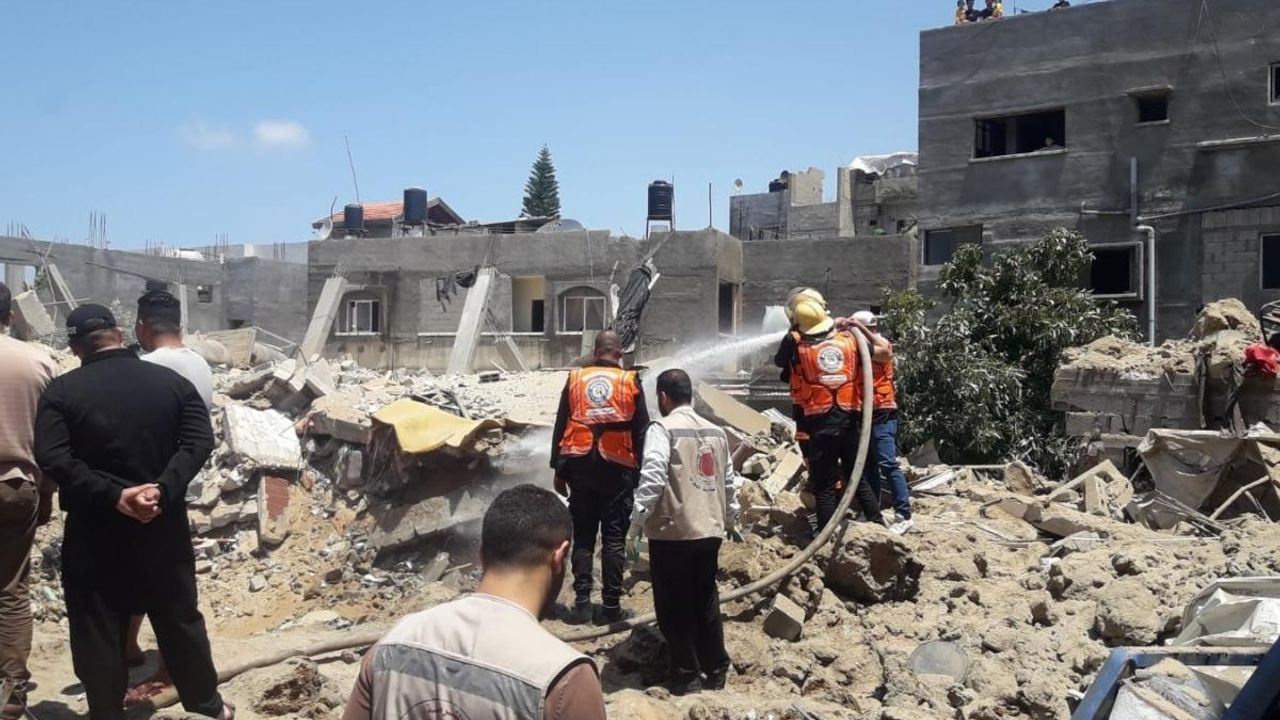 İsrail, Filistin'i bombalamaya devam ediyor