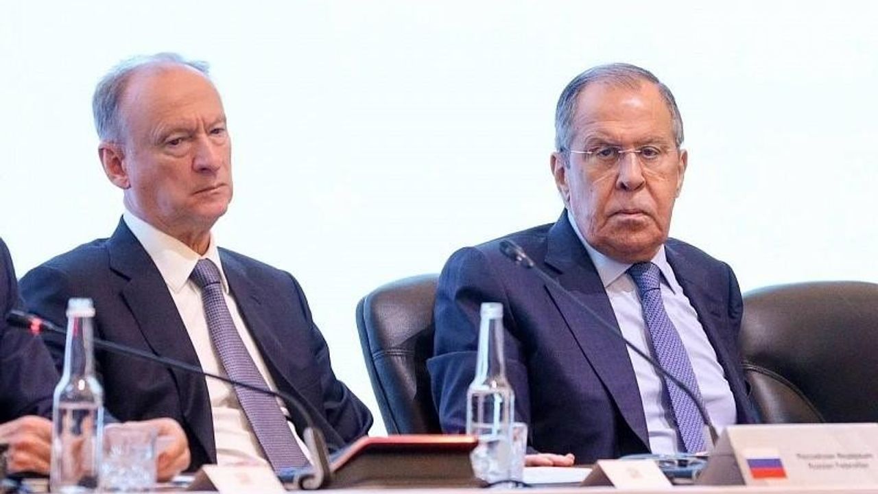 Rusya Dışişleri Bakanı Lavrov: "NATO'nun genişleme politikası Hitler'in Drang Nach Osten politikasına benziyor"