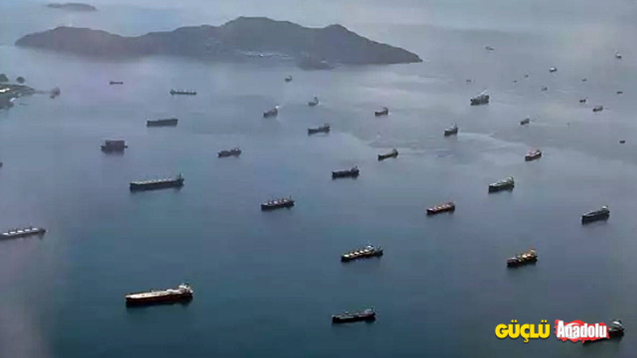 Panama Kanalı'nda yüzlerce gemi mahsur kaldı!