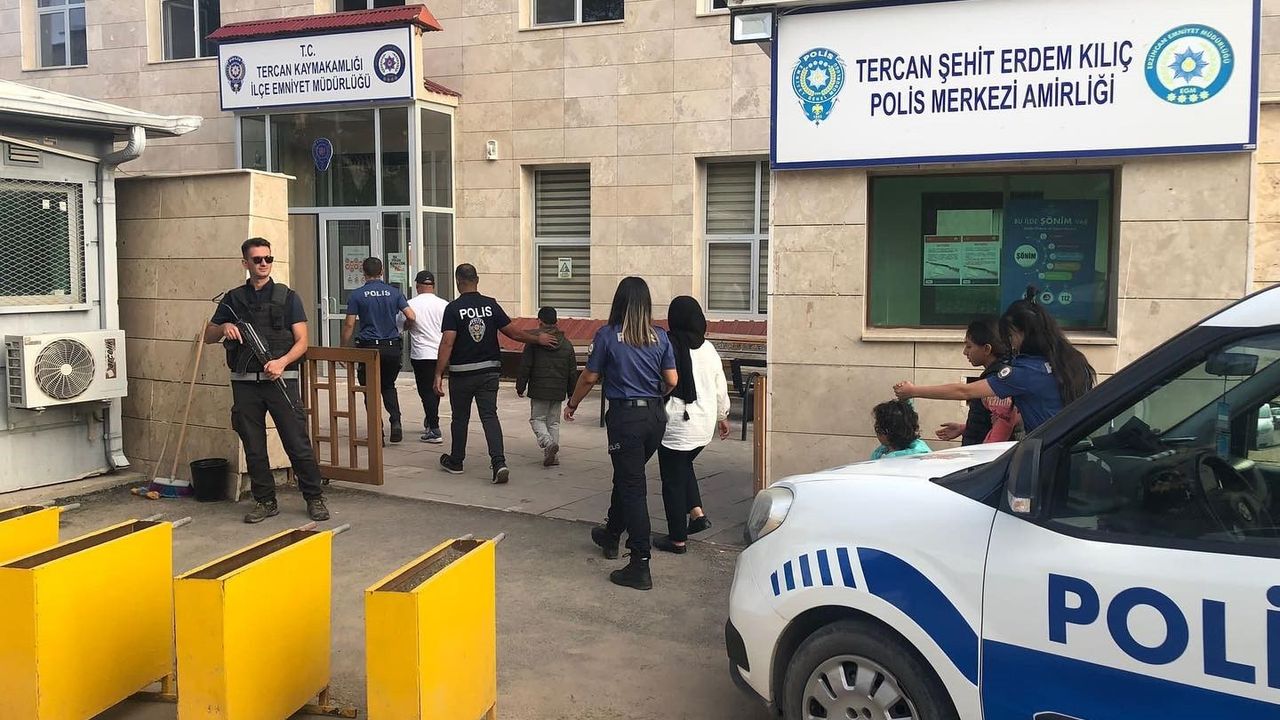 Erzincan’da polis ekipleri sahte pasaportlu 5 kişi yakalandı