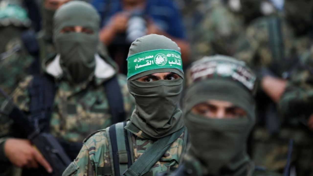 Hamas’ın İsrail’e saldırmaya başladığı ilk anının görüntüleri