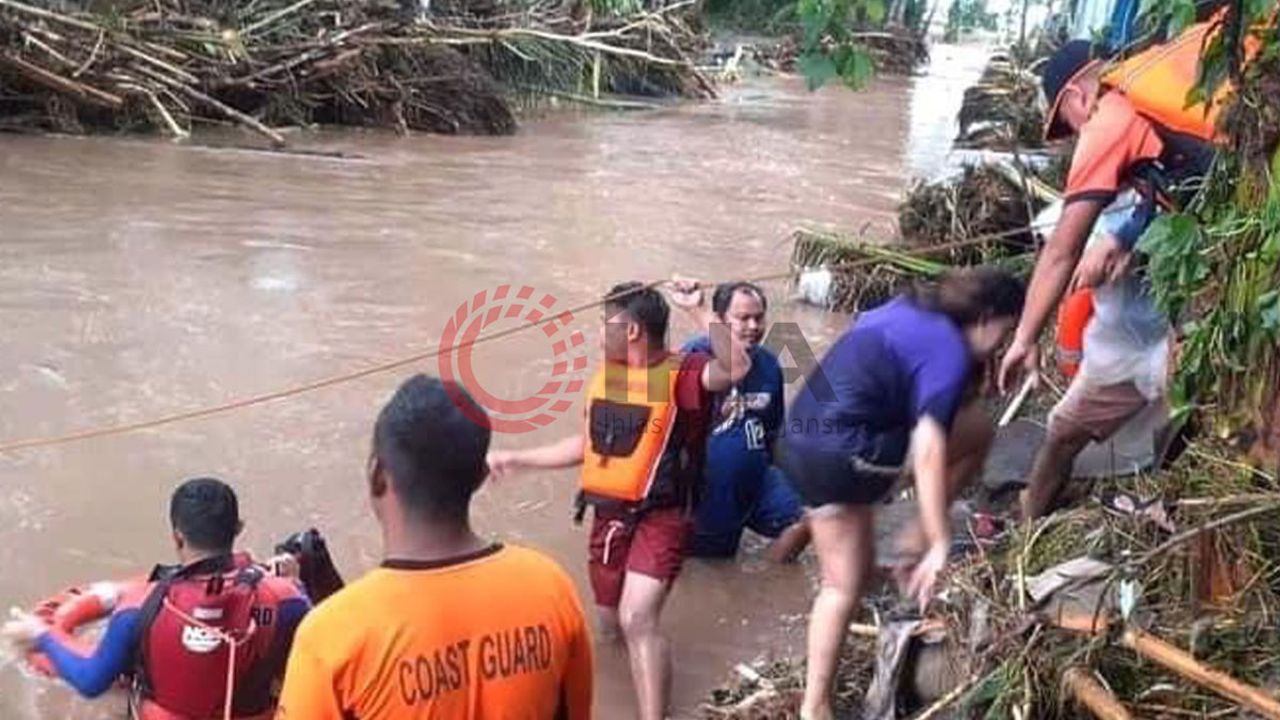 Filipinler'deki sel felaketinde ölü sayısı 44'e çıktı