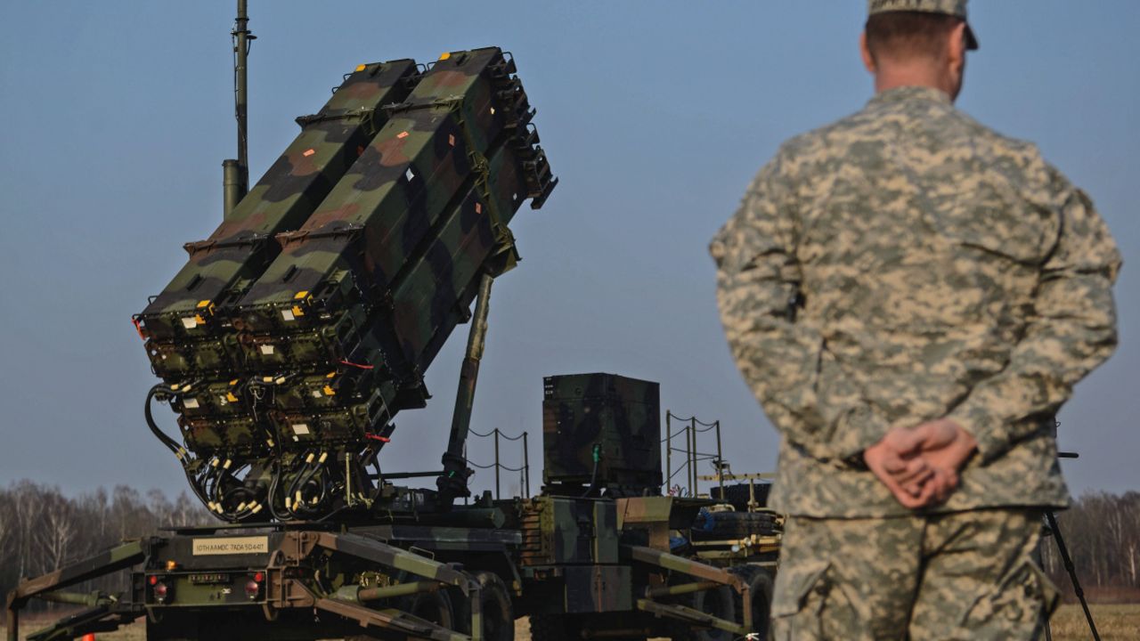 Hollanda'nın Ukrayna'ya Patriot hava savunma sistemi göndereceği iddiası