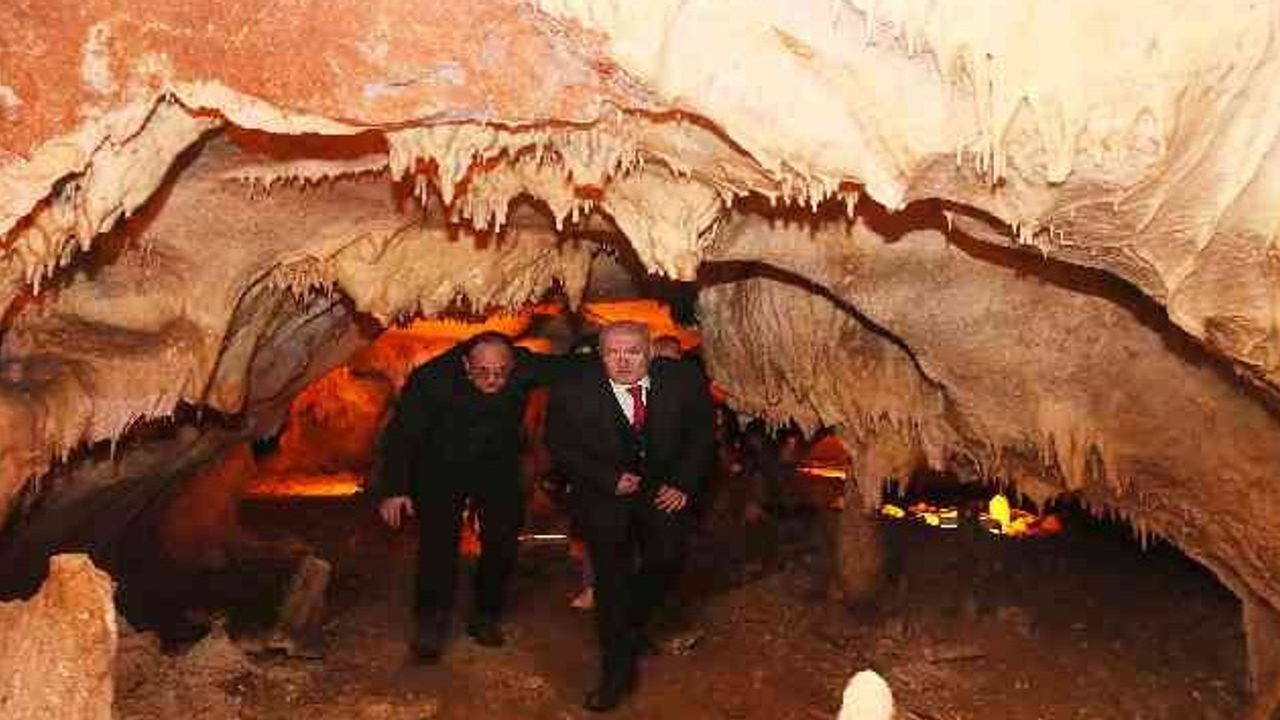 ATO Başkanı Baran Tulumtaş Mağarası'nda incelemelerde bulundu
