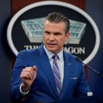Savunma Bakanı Hegseth’ten İran’a askeri müdahale uyarısı