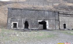 Kars'taki tarihi yapılar için acil eyleme geçilmeli