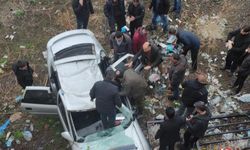 Erzurum'da otomobil köprüden aşağıya düştü