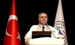ERÜ Eczacılık Fakültesi yeni mezunlarını verdi