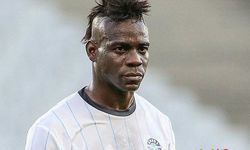 Mario Balotelli kimdir? Balotelli kaç yaşında, nereli? Balotelli evli mi? Balotelli hangi takımlarda oynadı?