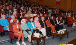 İkbal Gürpınar, Sincan Belediyesi "Kadın Kadına Aile Sohbetleri" programında Sincanlı kadınlarla buluştu.