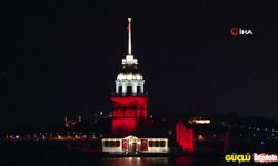 Kız Kulesi'ne Türk Bayrağı yansıtıldı