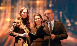 Buhara Medya'dan Başkan Ercan'a ''Yılın Belediye Başkanı'' ödülü