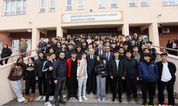 Fethi Yaşar’dan öğretmenlere sürpriz ziyaret