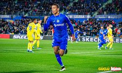 Maçın spikerinden Mason Greenwood'un attığı gole protesto
