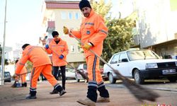 Battalgazi Belediyesi'nde enkaz sonrası temizlik çalışmaları