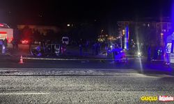 Zonguldak'ta feci kaza: Otomobil ikiye bölündü