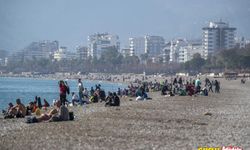 Antalya'da sıcaklık 20 dereceye ulaştı