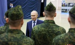 Putin, zorunlu askerlik kararnamesini imzaladı