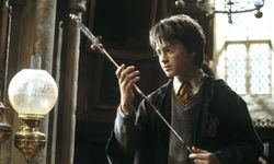 Harry Potter ve Sırlar Odası filminin konusu ne?