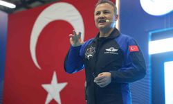 İlk Türk astronot Alper Gezeravcı soruları cevapladı