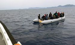 Yunanistan’ın geri ittiği düzensiz göçmenler kurtarıldı!