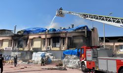 Konya’da kozmetik ürünleri üreten iş yerinde yangın çıktı