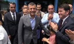 CHP Genel Başkanı Özel, Rize'deki Çay Mitingi'ne katılmak için Trabzon'a geldi