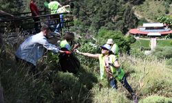 Çöp toplama faaliyetinde 3 saatte 3 ton çöp toplandı!