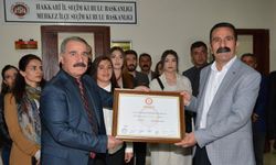 Hakkari Belediye Başkanı Mehmet Sıddık Akış gözaltına alındı