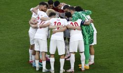 Hollanda - Türkiye maçı başladı!
