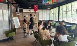 Kocaeli'de sadece İngilizce konuşulan kafe açıldı!