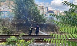 Hızlı tren rayında çıkan yangını söndürmek için canlarını tehlikeye attılar