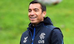 Giovanni van Bronckhorst: "Tek planımız var; o da gruplara kalmak"