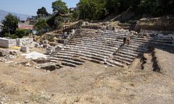 Smyrna Tiyatrosu kazıldıkça tarih fışkırıyor: İzmir'in ikinci Efes'i olacak