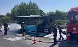 Seyir halindeki halk otobüsü küle döndü!