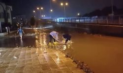 Çorum'da sağanak yağış hayatı olumsuz etkiledi