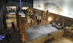 Zeugma Mozaik Müzesi ziyaretçi akınına uğruyor