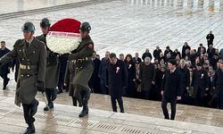 Bakan Tekin, 81 ilden gelen öğretmenlerle Anıtkabir'i ziyaret etti