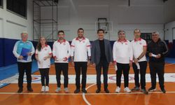 Köyceğiz’de öğretmenler Floorcurling turnuvasında yarıştı