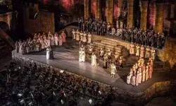 "Opera ve Bale Festivali" başladı