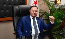 KKTC: Rum yönetimi boyundan büyük işlere kalktı