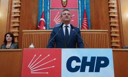 Özel’den kurultay çağrısı: 1004 imza teslim edildi
