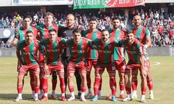 Karşıyaka, Bursaspor deplasmanında zorlu maça çıkıyor