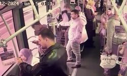 İstanbul'da metrobüs kazası kameralara yansıdı!