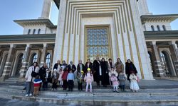 Millet Camii minik misafirlerini ağırladı