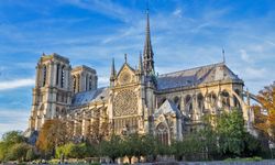 Notre-Dame Katedrali, törenle kapılarını yeniden açtı