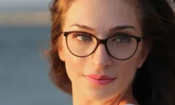 Mavi ışık filtreli gözlükler göz yorgunluğunu gerçekten azaltıyor mu?