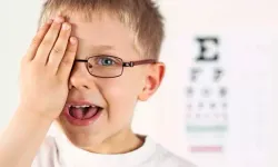 Çocuklarda göz tembelliği belirtilerine dikkat